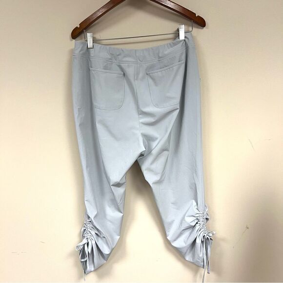 Chicos lightweight grey joggers    Size Med/8 - Picture 6 of 9